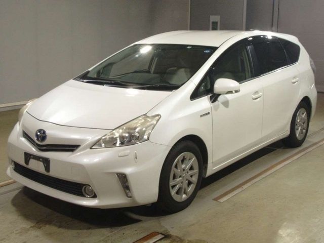 4169 Toyota Prius alpha ZVW41W 2011 г. (TAA Hyogo)